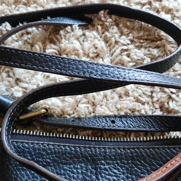 Fossil black and brown pebbled leather crossed bag - Picture 5 of 14